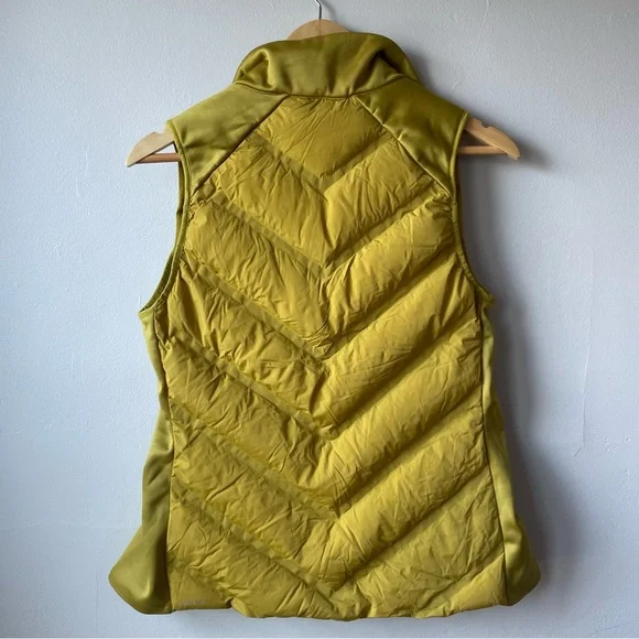 Athleta Inlet Fitted Yellow Puffer Vest Down Fill - Picture 8 of 9